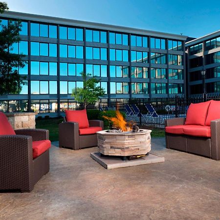 Four Points By Sheraton Kansas City Airport Екстериор снимка