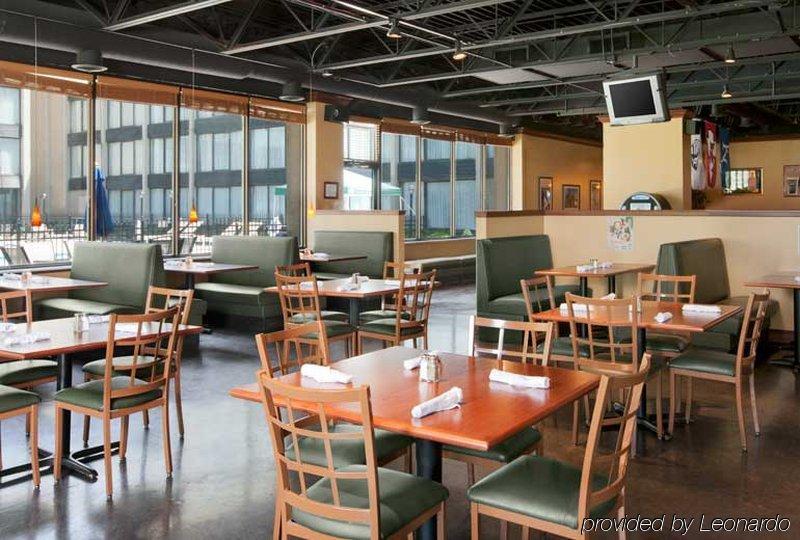 Four Points By Sheraton Kansas City Airport Екстериор снимка