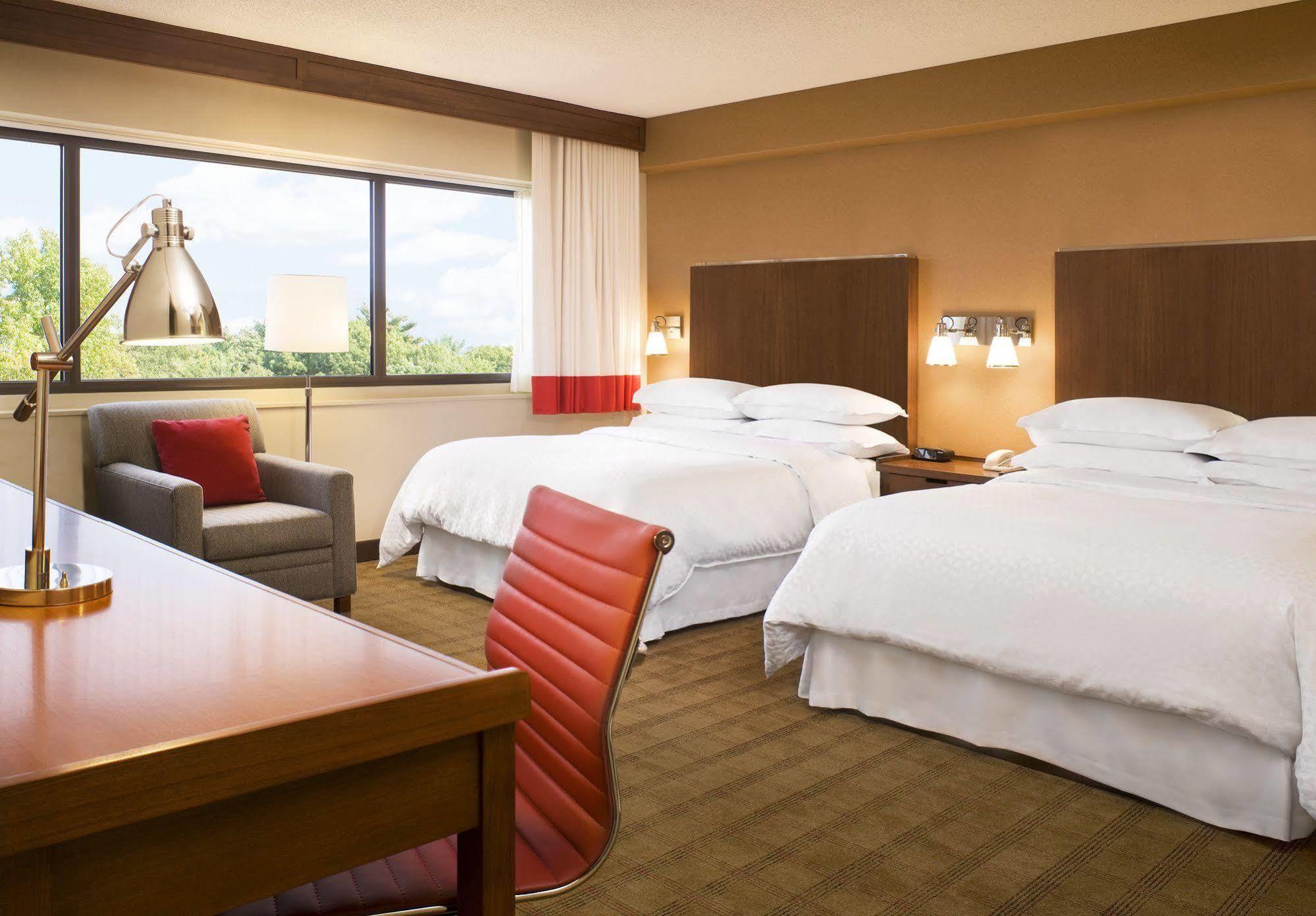 Four Points By Sheraton Kansas City Airport Екстериор снимка