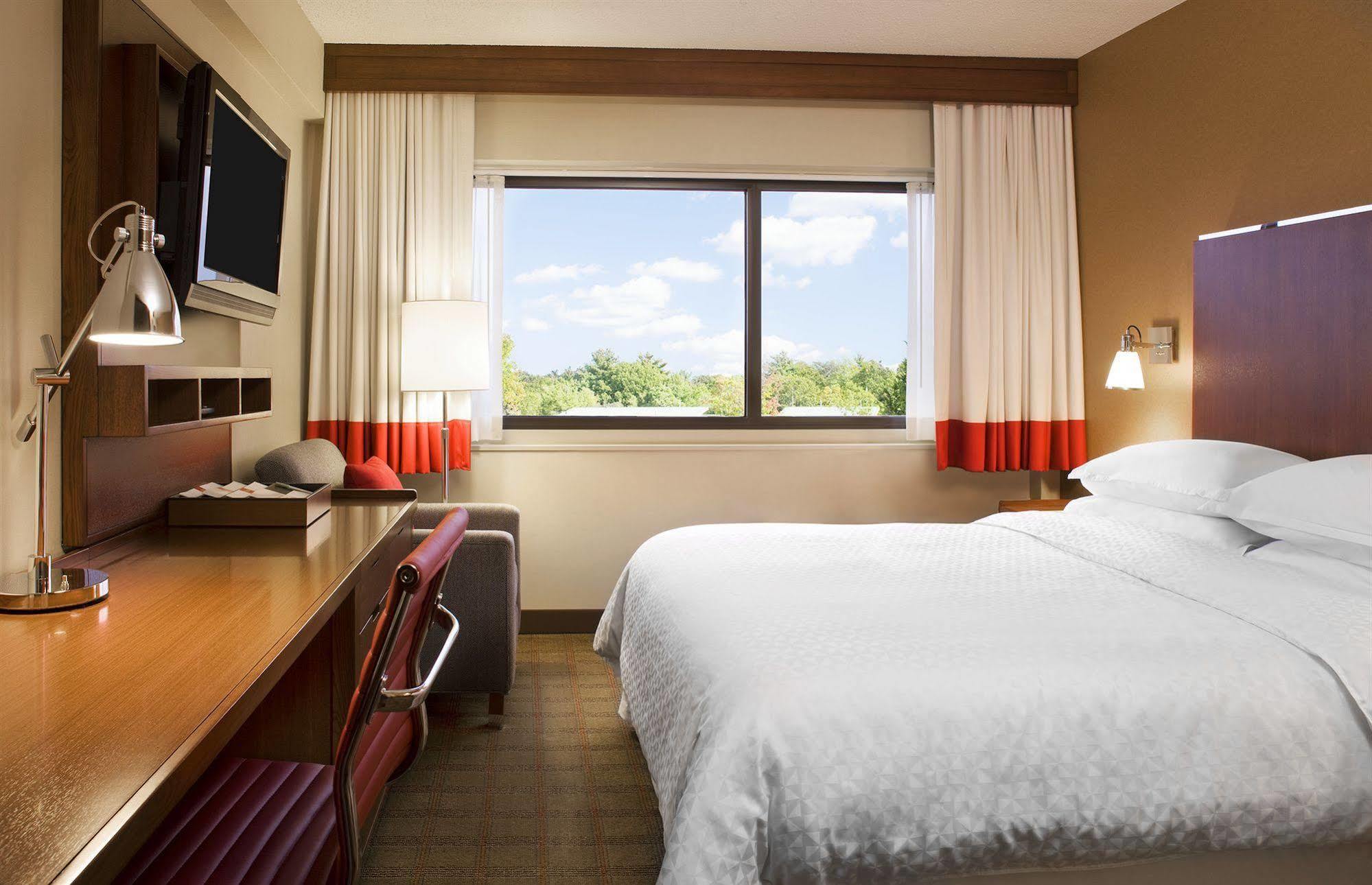 Four Points By Sheraton Kansas City Airport Екстериор снимка