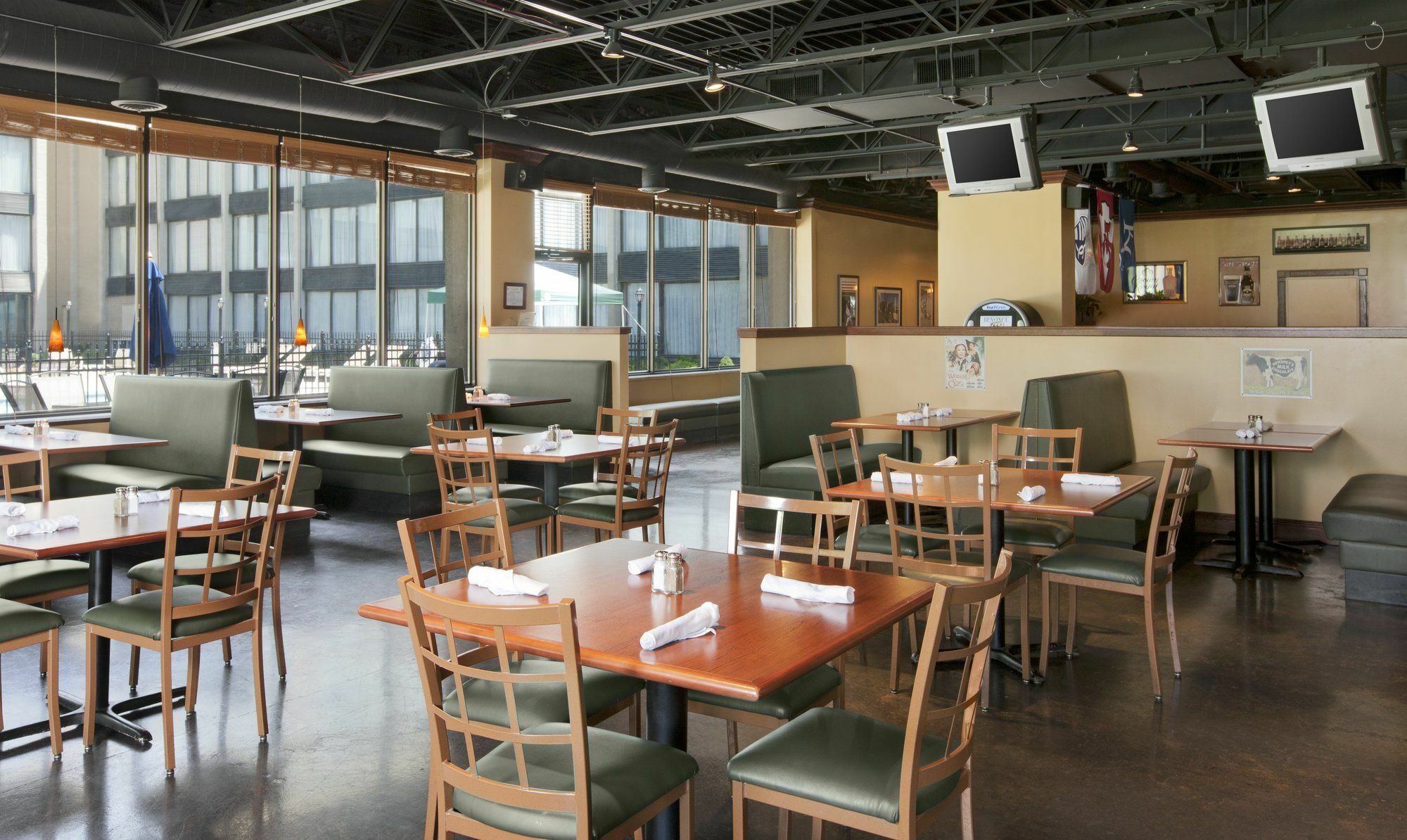 Four Points By Sheraton Kansas City Airport Екстериор снимка