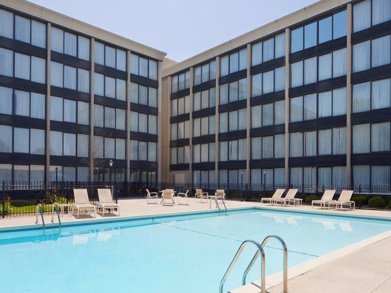 Four Points By Sheraton Kansas City Airport Екстериор снимка